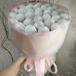 Bucket_of_marshmallows