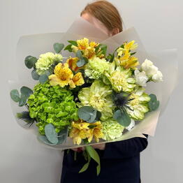 ЦВЕТЫ МАНЯТ flowers shop