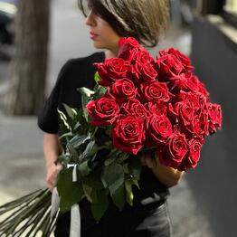 FLOWERS & MORE