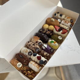 Eclair Delicious