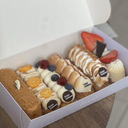 Eclair Delicious