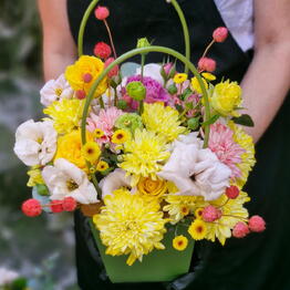 JOLLY FLOWERS BOUTIQUE 