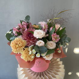 Flowers De Luxe