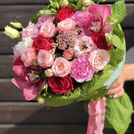Ива flowers
