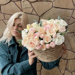 Floristicheskaya masterskaya Lary Karban