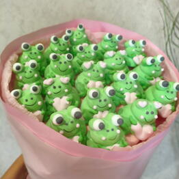 Bucket_of_marshmallows