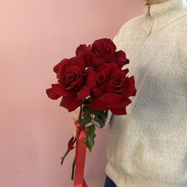 PIONFLO FLOWER SHOP