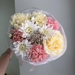 BLOOM ROOM 