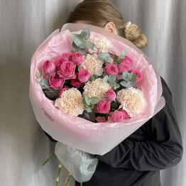 Potseluy&Flower