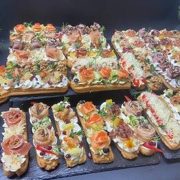 Avtorskie myasnye i rybnye torty