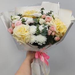 Maksi Flora