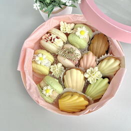 ARoma_to_cake