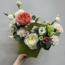 ЦВЕТЫ МАНЯТ flowers shop