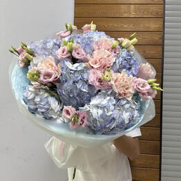  Love is Flower