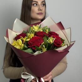 Maksi Flora