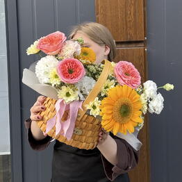 Cvetochnaya Lavka Gerbera