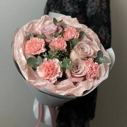 Gentle Flowers Lessner