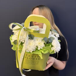 Amore Flowers