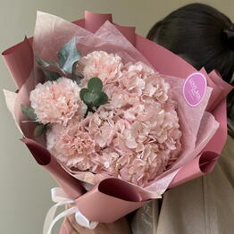 Love Box Flowers