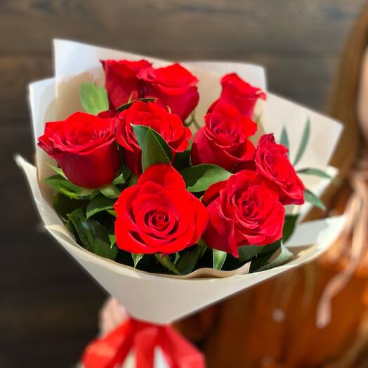Ramo de rosas escarlatas