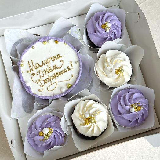 Set of bento cake and cupcakes as a birthday present for mom