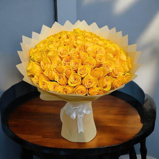 101 yellow roses flower bouquet