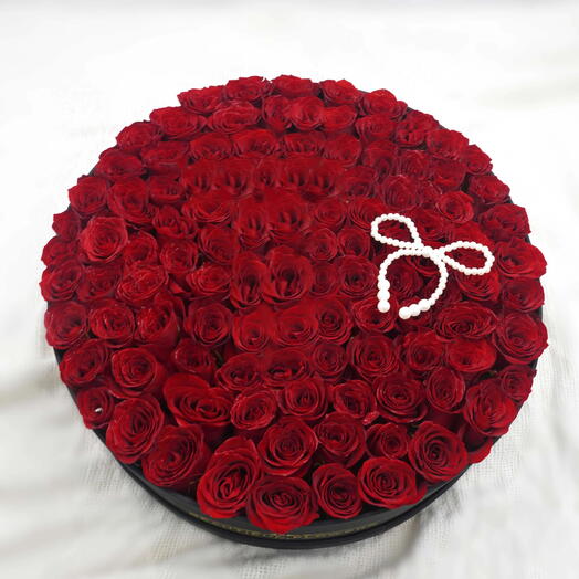 131 Premium Red Roses