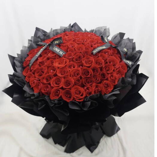 101 Pieces Red roses Bouquet