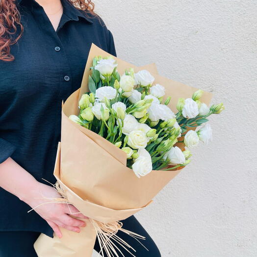 Graceful White Lisianthus Bouquet