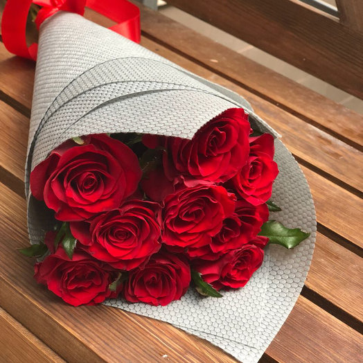 Букет из красных роз