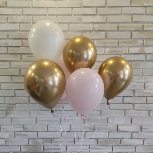 7 balls(white,gold,pink)