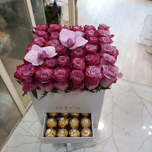 Purple Rose Box with Chocolate