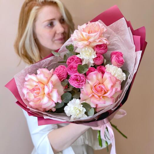 Original bouquet with French roses. Flow 164