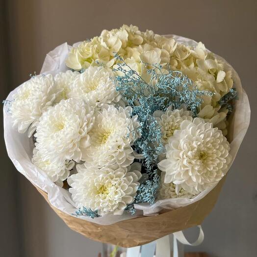 Ramo con Hortensia y crisantemo