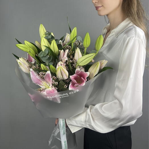 Pink Lilly bouquet