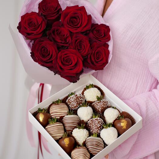 Букет из красных роз и набор клубники в шоколаде 16 шт
