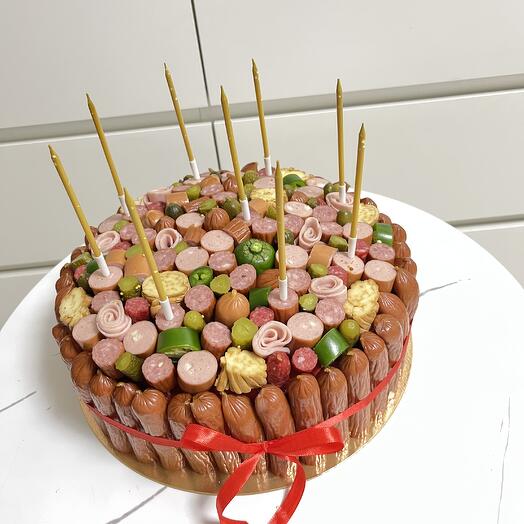 Колбасный торт со свечками