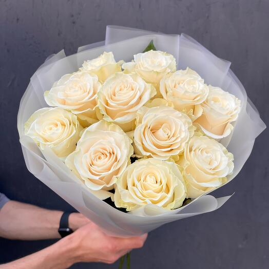 Букет из 11 белых роз Мондиаль