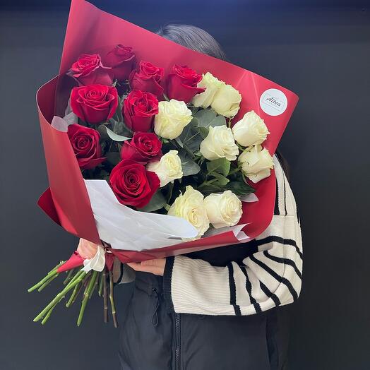 Red-white rose mix️🤍