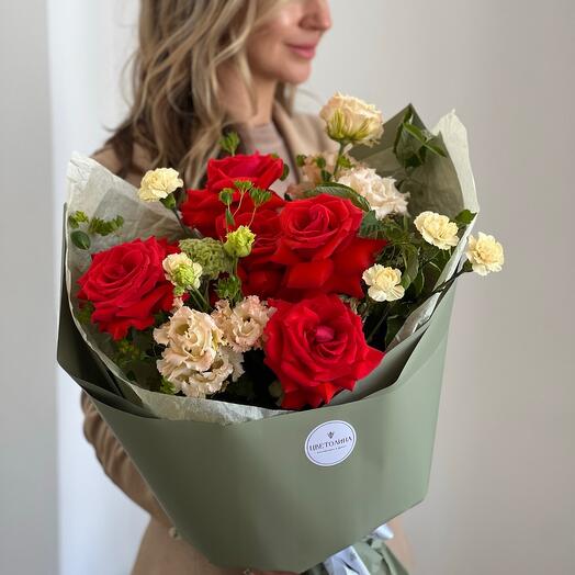 Сборный букет с французской розой