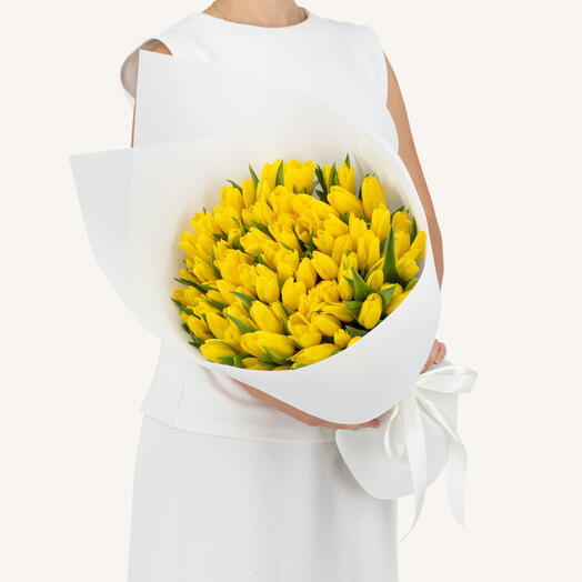 100 Yellow Tulips Bouquet