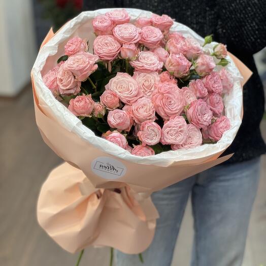 Bouquet of spray roses💗
