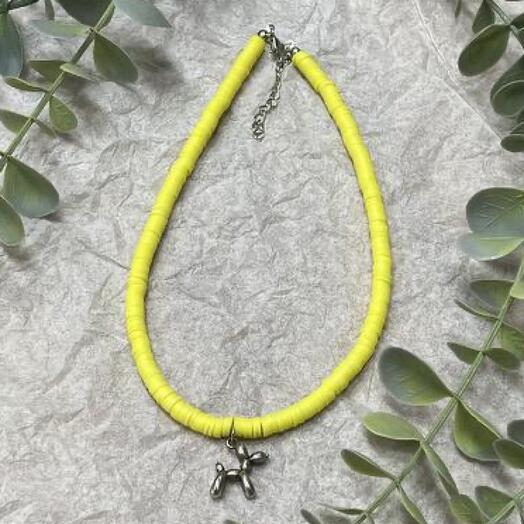 Колье с подвеской в виде собачки