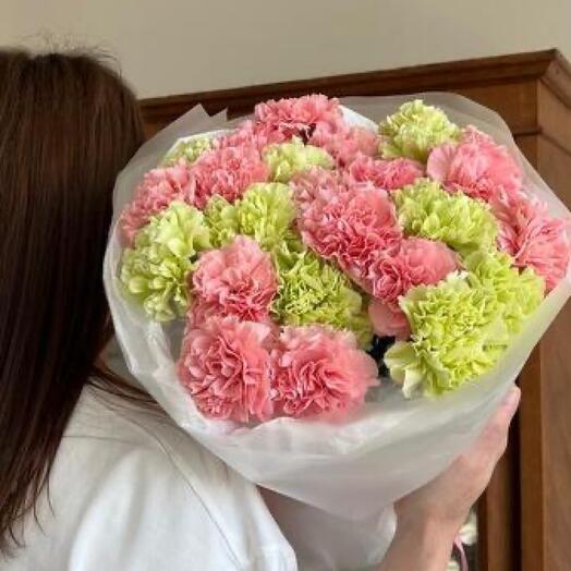 Микс из 25 гвоздик