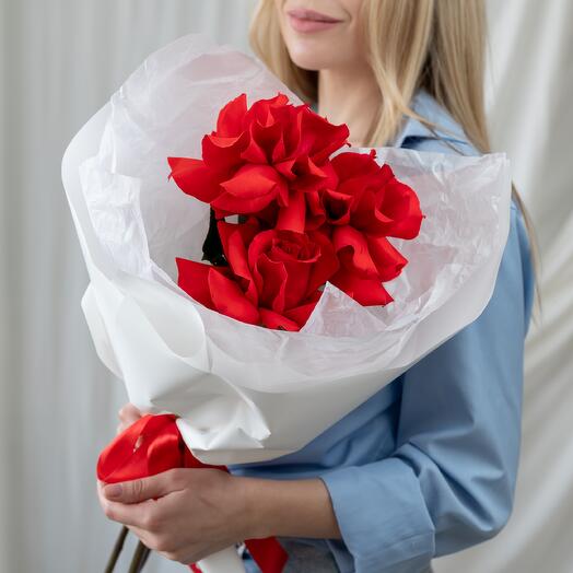 Букет из 3 вывернутых роз Сибирис