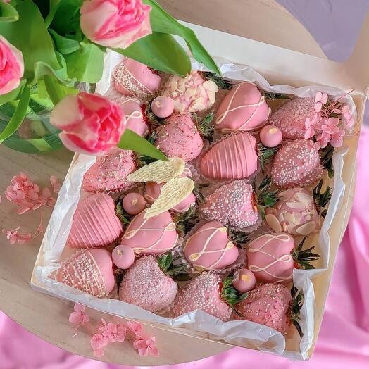 Fresas cubiertas de chocolate con arándanos "Angel s"