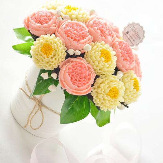 English Rose Fantasy Cupcake Bouquet