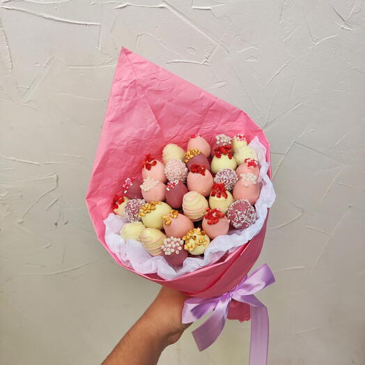 Ramo de fresas en chocolate 20