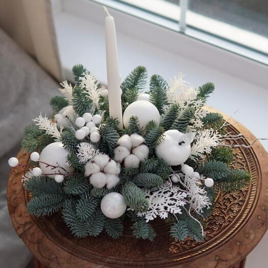 Small Christmas center piece