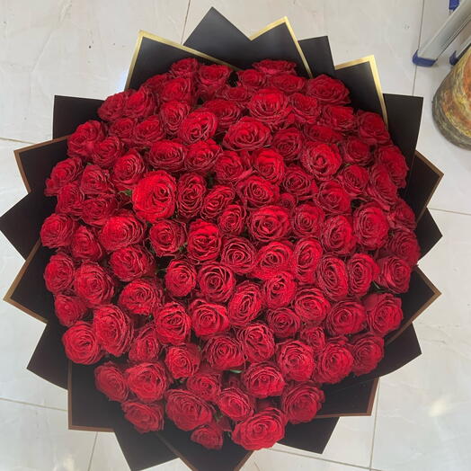 101 Red Color Roses Bouquet
